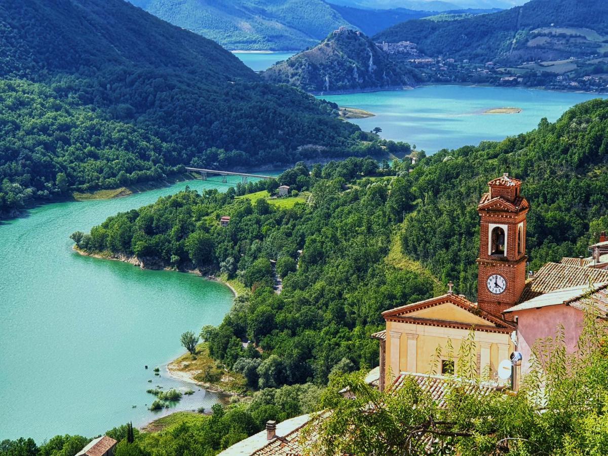 La Casa Sul Fiordo Lago Del Turano Paganico Sabino 외부 사진